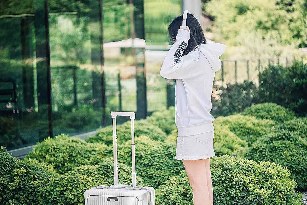 Bold Sleeves Women Hoodie | white