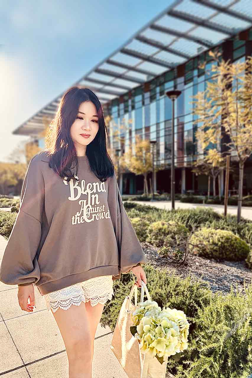 Cursive Women Sweatshirt | brown