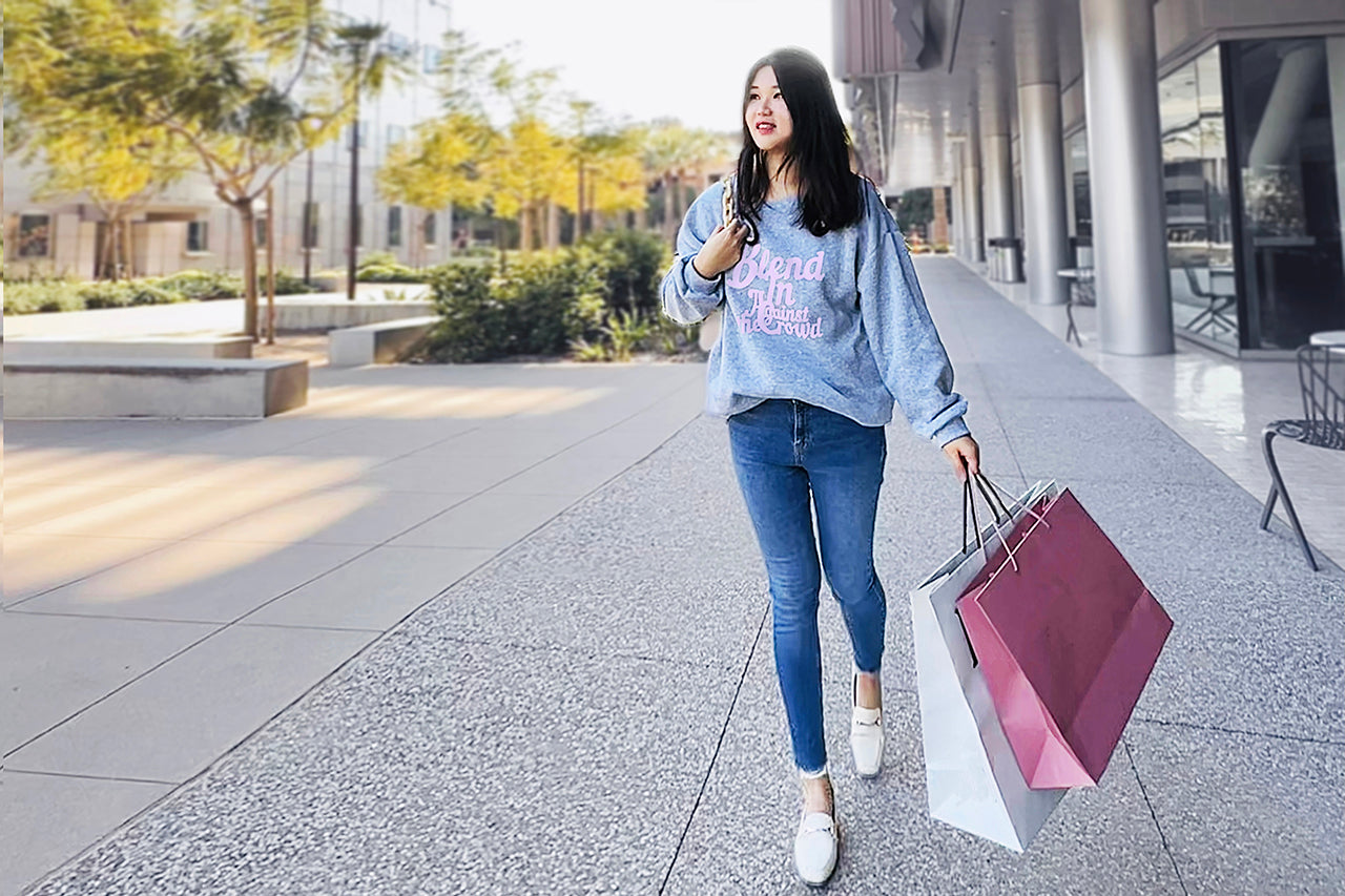 Cursive Women Sweatshirt | brown