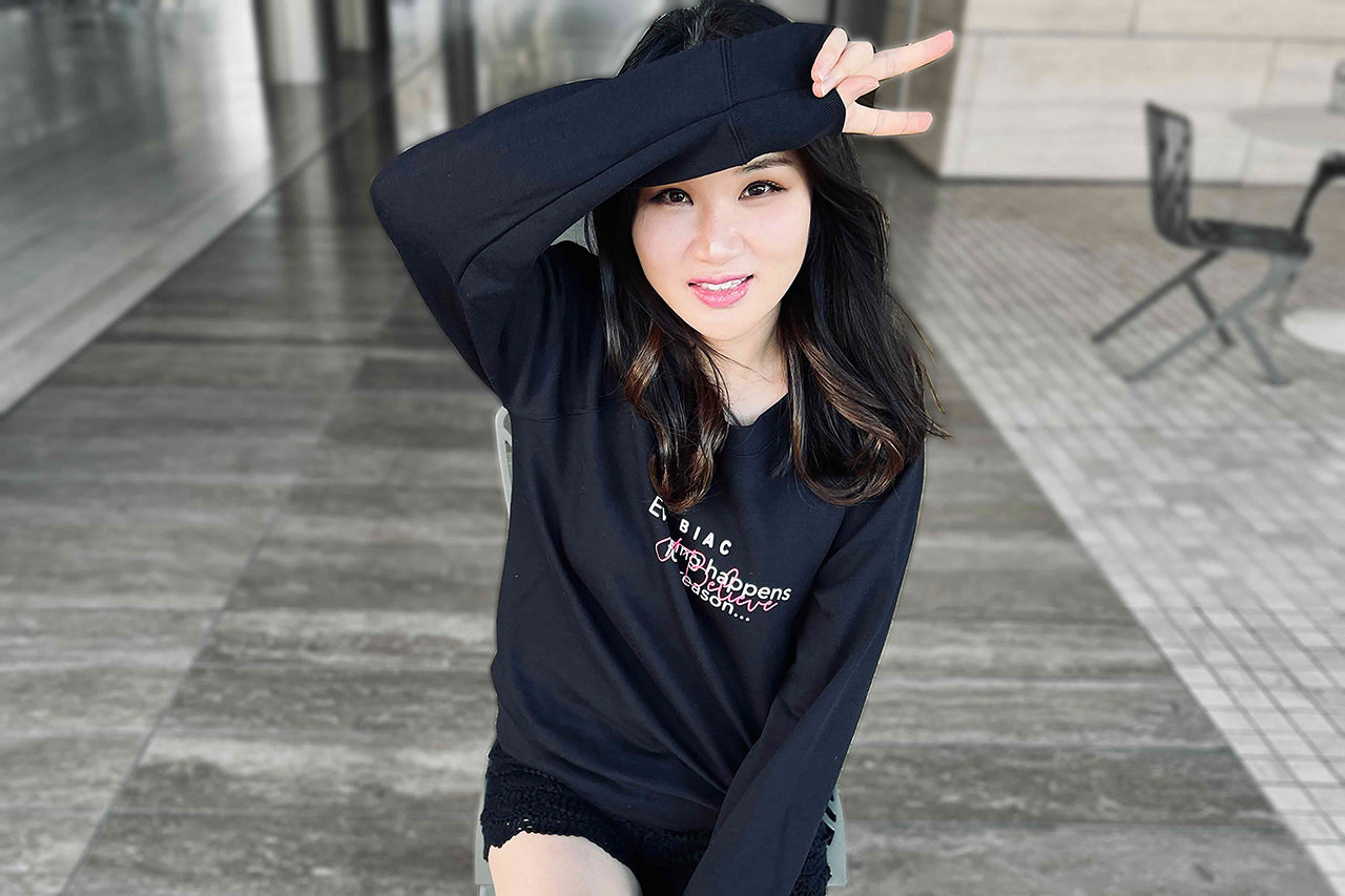 Motto Women Sweatshirt | pink on black